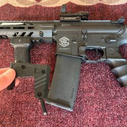 &Agrave; vendre (airsoft) : SRC SR4 Falcon WS (Noir)