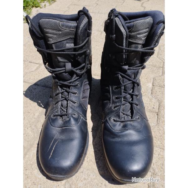 Chaussures Magnum taille 45
