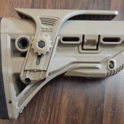 Crosse, Poign&eacute;e pistolet, + Poign&eacute;e avant Fab Defense Tan (FDE) pour AR15