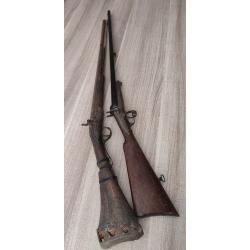 Lot de 2 anciens fusils dont 1 broche calibre 16 et un fusil silex transform&eacute; percussion