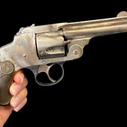 SMITH & WESSON SAFETY DA 3eme MODEL cal. 38sw num&eacute;ro de s&eacute;rie 104187