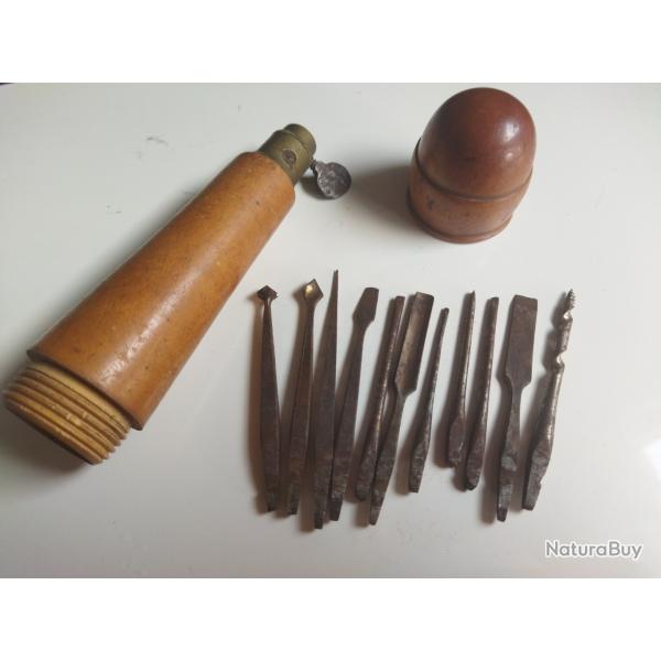 Ancien outil multifonction armurier