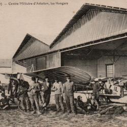 Carte Postale Ancienne - Centre Militaire d'Aviation, les Hangars, Avord (Cher)- N&deg;8665