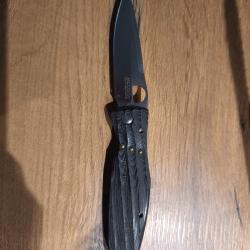 Couteau MCUSTA.