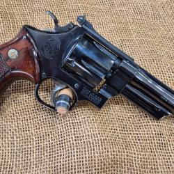 Revolver smith et wesson 27 classic cal  357 magnum 38 sp&eacute;cial super &eacute;tat occasion garantie 2 ans