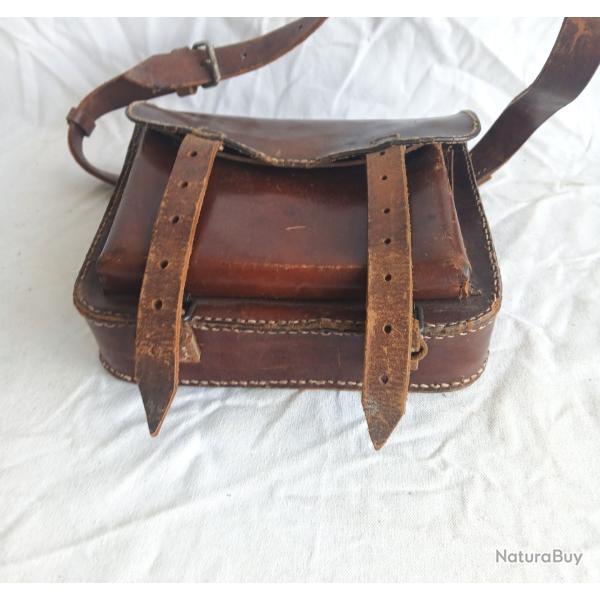 Equipement pionnier - DE285810.a Sacoche de transport pionnier allemand