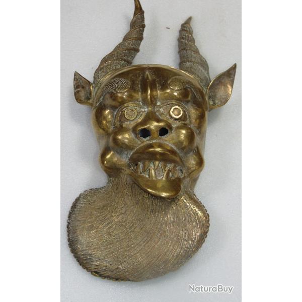 ANCIEN MASQUE TRIBAL ETHNIQUE EN LAITON  ART AFRICAIN