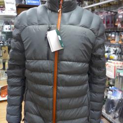 Veste SWAROVSKI Puff Verte, neuve, d&eacute;stockage