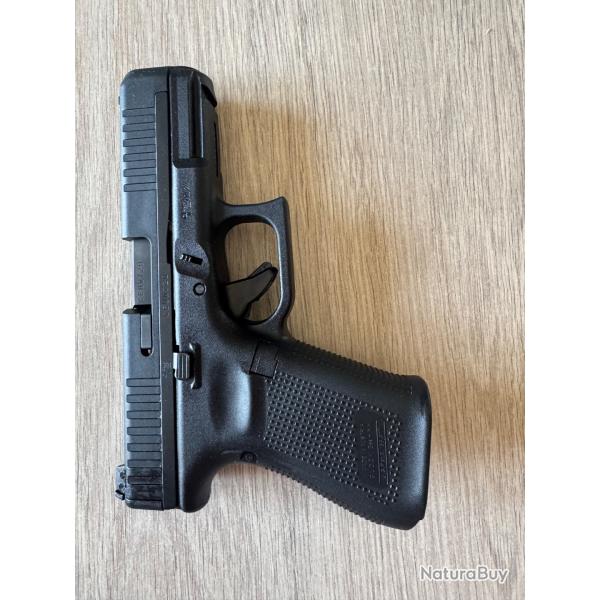 Glock 44 22lr avec 7 chargeurs