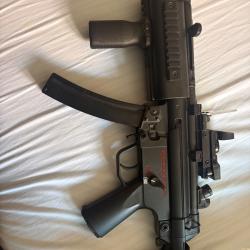 Mp5 airsoft ASG B&T avec quelque accessoires