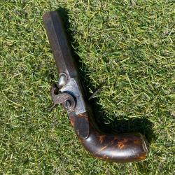 Pistolet de coffre cal.17mm canon damas