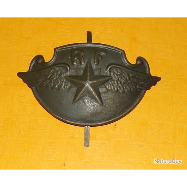 INSIGNE DE CASQUE ADRIAN POUR L'ARMEE DE L'AIR , FABRICATION ACTUELLE� ,TRES BON ETAT VOIR PHOTOS .