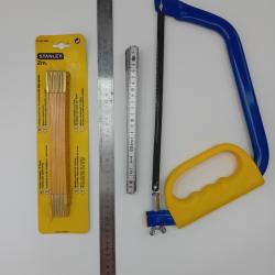 Lot 2 double m&egrave;tres pliants Stanley & alu r&eacute;glet 50cm scie &agrave; m&eacute;taux 300 mm