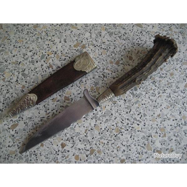 Nicker de Chasse allemand de prestige - manche en corne et Bouterolle d�cor Cerf et Chamois