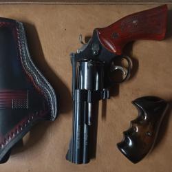 RARE S&W 29.5 /5 POUCES 44MAG + DEUXIEME CROSSE ET ETUI EXCELLENT ETAT