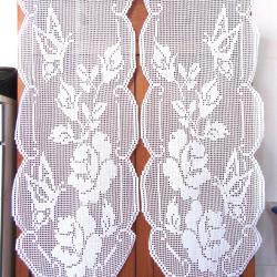 Rideaux brise-vue Papillons fleurs . D&eacute;coration textile crochet fait main. Neufs.