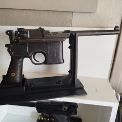 pistolet c96 mauser