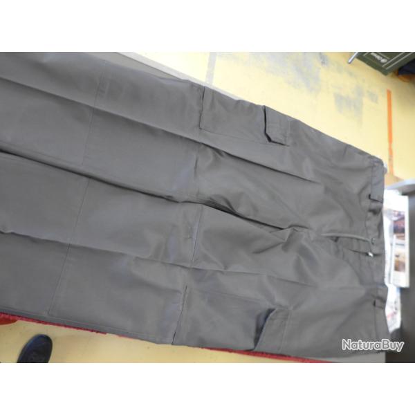 Pantalon PERCUSSION Vert, Neuf, D�stockage bonne affaire