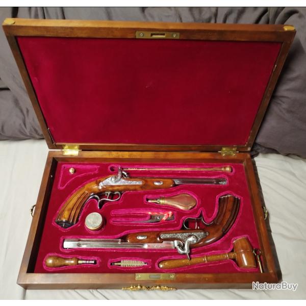 Coffret de deux pistolets � percussion Lepage de chez Ardesa.