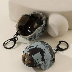 PORTE-CL&Eacute;S CASQUE D&Eacute;CAPSULEUR camo pixel gris