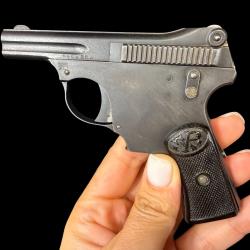 PISTOLET ERIKA PFANNL cal. 4,25mm