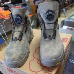 Chaussures CHIRUCA Cares Boa 31, Camo, Neuves, D&eacute;stockage
