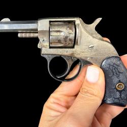 H&R YOUNG AMERICA DOUBLE ACTION FIRST MODEL cal. 22 short num&eacute;ro 355251