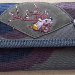 Promotion ! Pochette &agrave; balles pour chasseurs, broderie Cerf