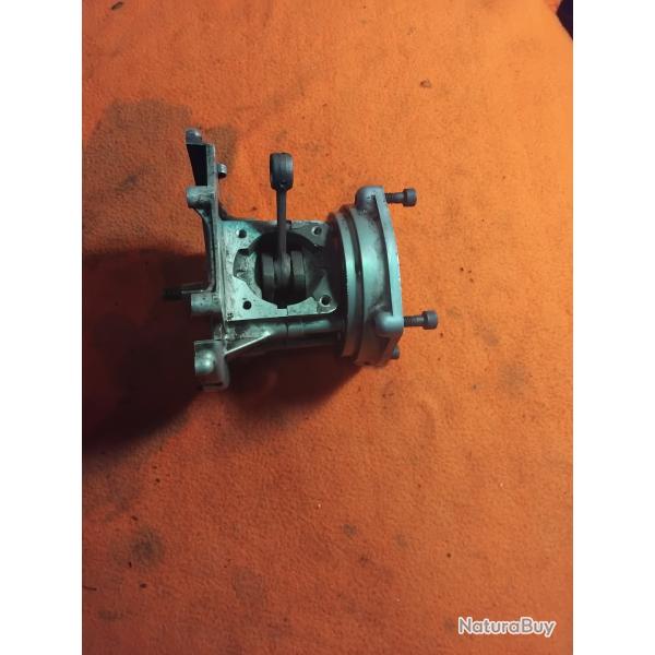 Bas moteur complet d�broussailleuse Kawasaki TZ031