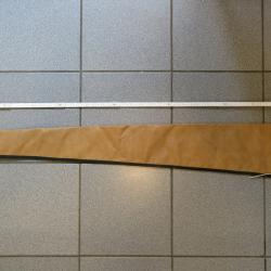 Fourreau ska&iuml; pour arme d'&eacute;paule
