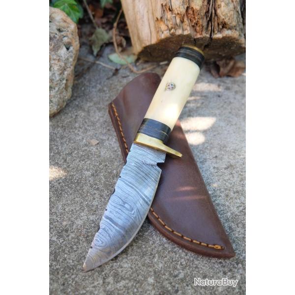 Skinner Couteau Damas Lame 256 Couches Lame Drop Point Manche Os Fabr Artisanale Etui Cuir
