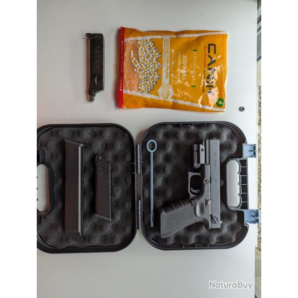 Glock 18C WE + Chargeur 33 billes + Lazer vert + Mallette Glock