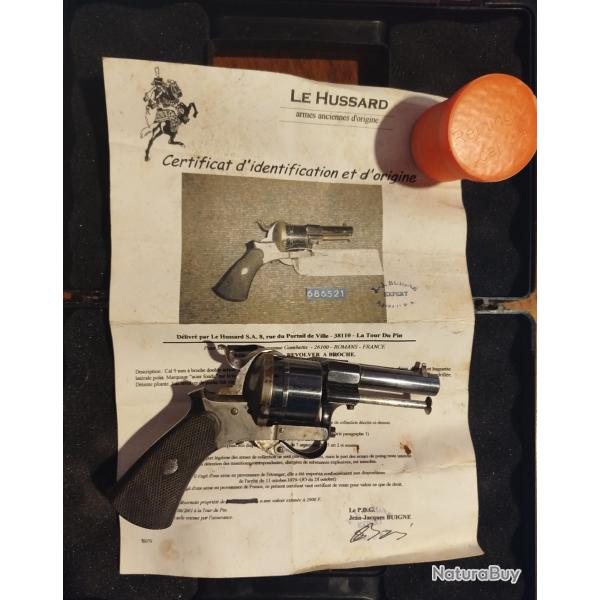 Revolver a broche