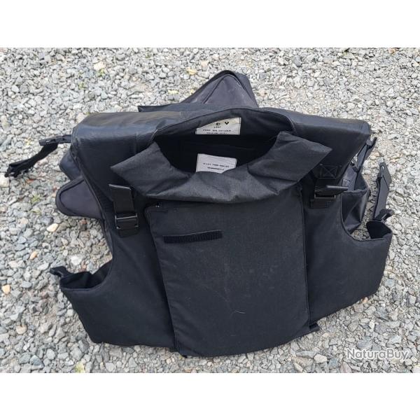 V�ritable gilet lourd pare balle d intervention de la Gendarmerie Nationale