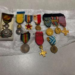 Lot de m&eacute;dailles militaire