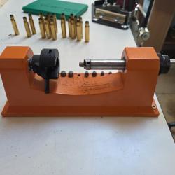 CASE TRIMMER  LYMAN RACOURCISSEUR DE DOUILLES