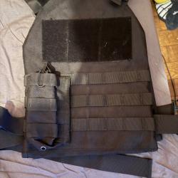 porte plaque airsoft avec poche molle
