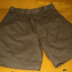 SHORT DE TYPE DE L'ARMEE FRANCAISE , DE FABRICATION ACTUELLE , TAILLE 72 SOIT EN CIVIL 36 OU S ,AVEC
