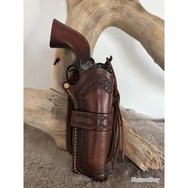 Holster cuir Colt SAA 1873 ou r�pliques � canon 5''1/2,  droitier N�22