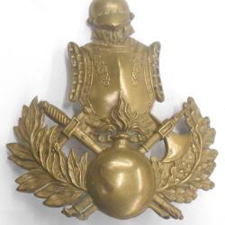 Plaque de Shako du G&eacute;nie- p&eacute;riode :  Belle Epoque.