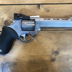 Revolver TAURUS mod&egrave;le TRACKER cal 357Mag canon de 6" avec holster