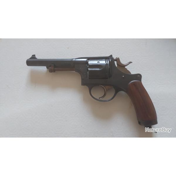 R�VOLVER d'ordonnance "Schmidt Rudolf" 1882 troisi�me variante.