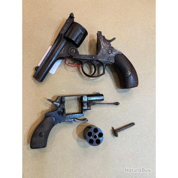 lot de deux revolvers belges calibre 320 et 380