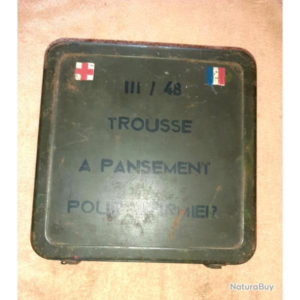 Trousse � pansement pour infimier