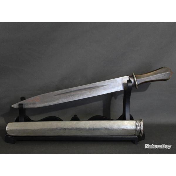 Sabre court en m�tal argent� - Bhoutan ou Tibet, vers 1900