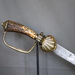 Sabre de v&eacute;nerie poign&eacute;e en bois de cervid&eacute; - 18&egrave;me si&egrave;cle