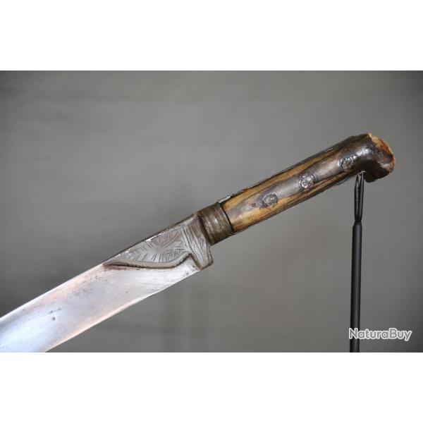 Sabre court dit yatagan - Empire Ottoman, probablement Alg�rie, 19�me si�cle