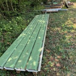Tr&egrave;s beau lot 12 t&ocirc;les de bardage vertes  ou toiture 5 m x 1.05m