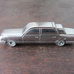 Briquet de table voiture chrom&eacute;e 1990