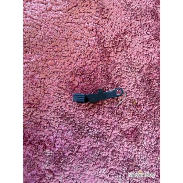 Arr�toir de culasse ralong� pour Glock grande carcasse . Neuf . Pi�ce d'origine.